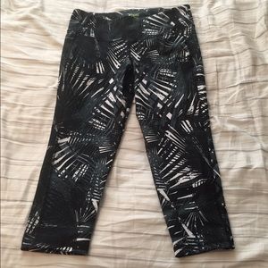Old Navy active crops