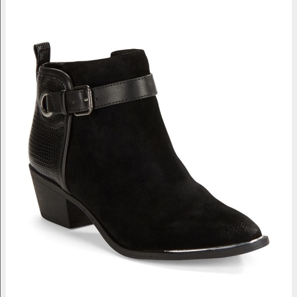 Circus Harlow bootie in black size 7.5