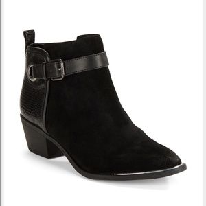 Circus Harlow bootie in black size 7.5