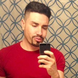 Meet your Posher, Carlos