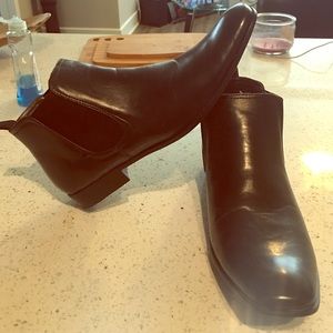 Black guess dress boots worn twice almost new