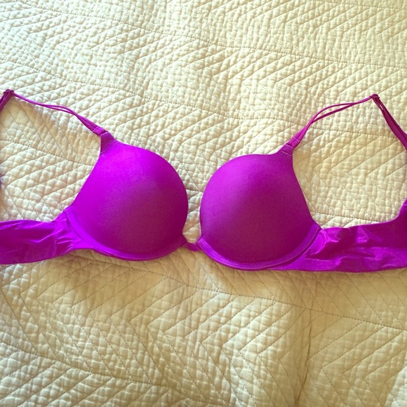 SOLD! New! Victoria Secret push up bra 32B