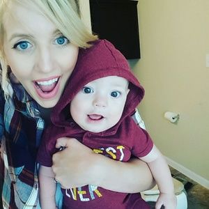 Meet your Posher, Kayla