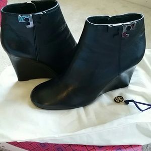 Make an offer!! Tory Burch Lowell Bootie