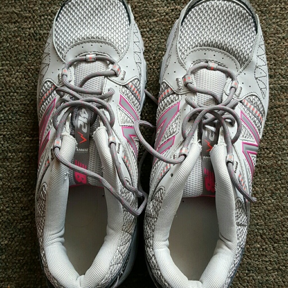 New balance shoes