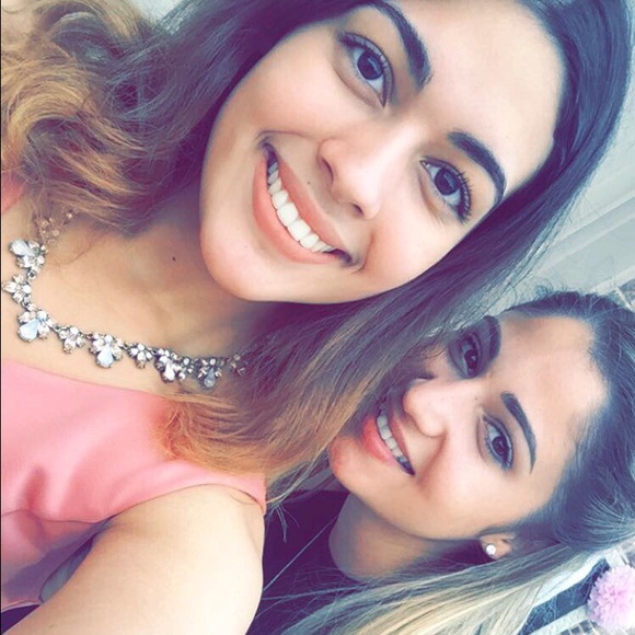 Meet your Posher, Yarlin - Picture 1 of 1