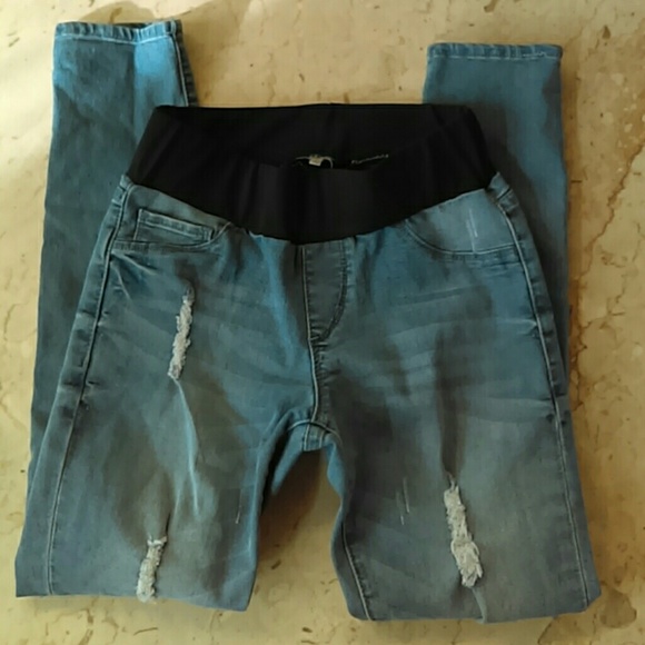 Maternity skinny jeans destroyed small sz 0/2
