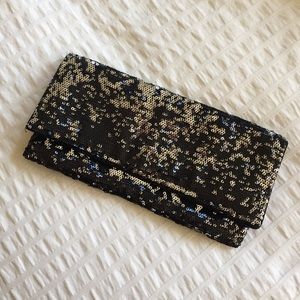 Sequined clutch
