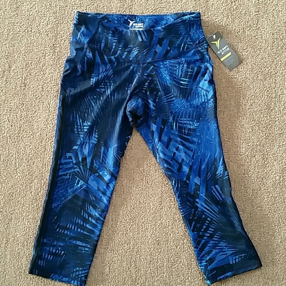Old Navy Pants - New Active Compression pants