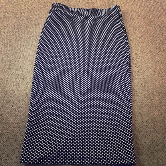 Classy Polka Dot Pencil Skirt