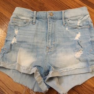 super cute Hollister shorts