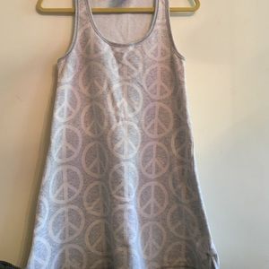 Tank top/sweatshirt too