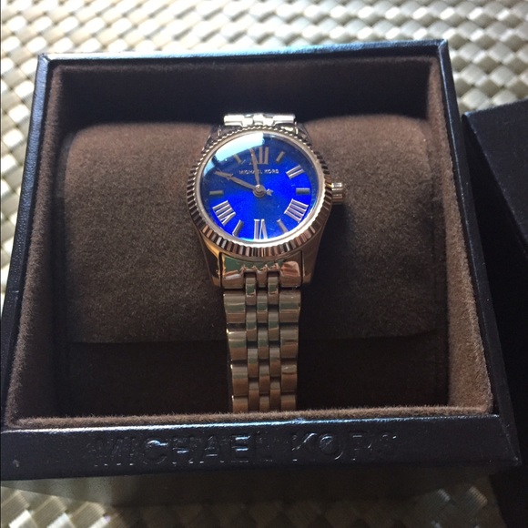 Michael Kors watch - Picture 3 of 4
