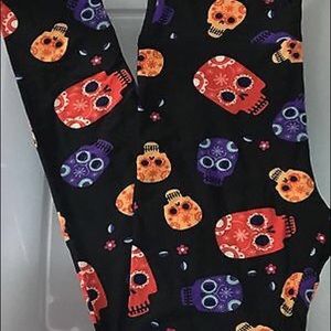 Lularoe Halloween Sugar Skulls OS