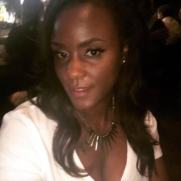 Meet your Posher, Kendra - Picture 1 of 1