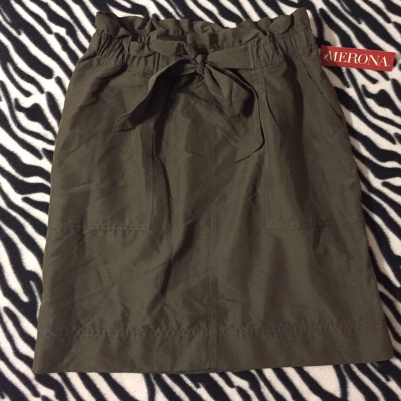 Merona Dresses & Skirts - 🆕Olive green skirt with tie front and pockets