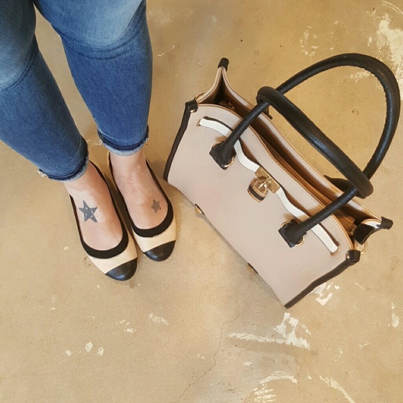 Banana Republic Shoes - Banana Republic Flats
