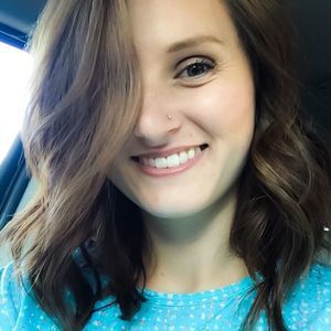Meet your Posher, Adrienne