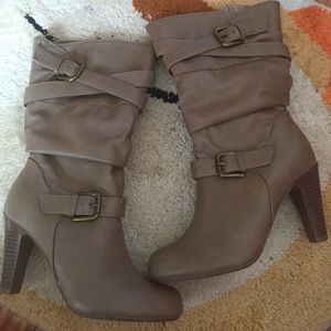Style & Co Heel boot size 5