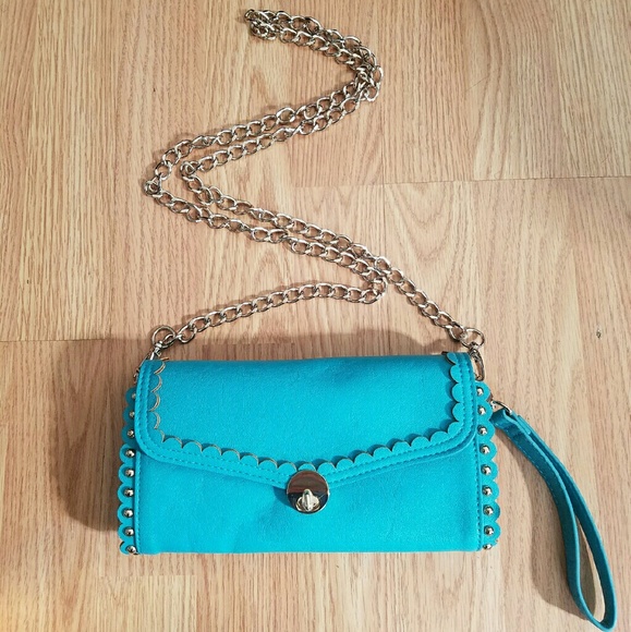 Kensie Handbags - Kensie Clutch w/ Chain & Wristlet 👛 Wear 3 Ways!