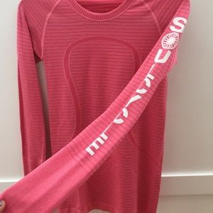Long sleeve running shirt Lululemon + SoulCycle
