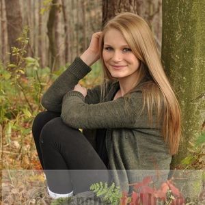 Meet your Posher, Kayla