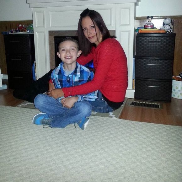 Meet your Posher, Amanda - Picture 1 of 1