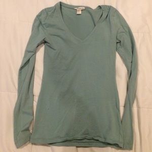 Long sleeved tight shirt