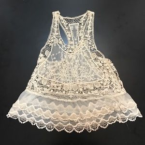 ✨SALE✨ Crotchet and Lace Tank