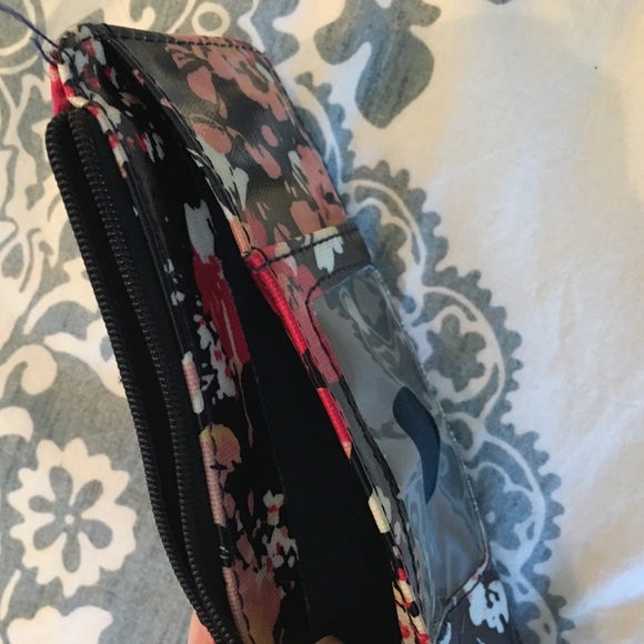 Card/Money holder - Picture 3 of 3