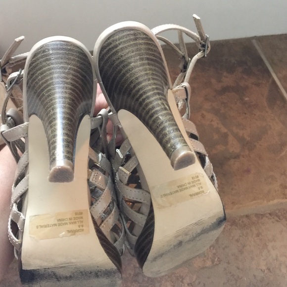 Madden Girl beige heels - Picture 3 of 4