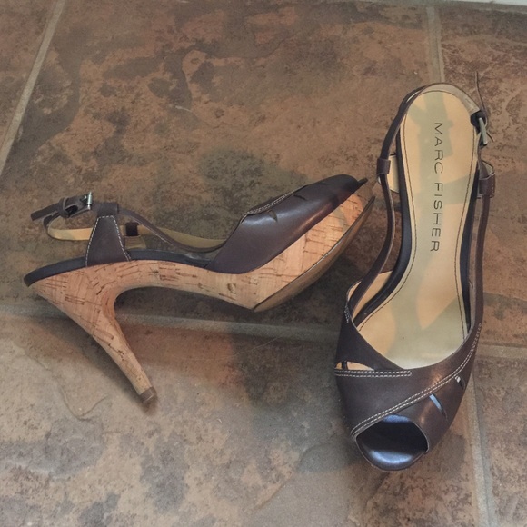 Marc Fisher brown heels - Picture 4 of 4