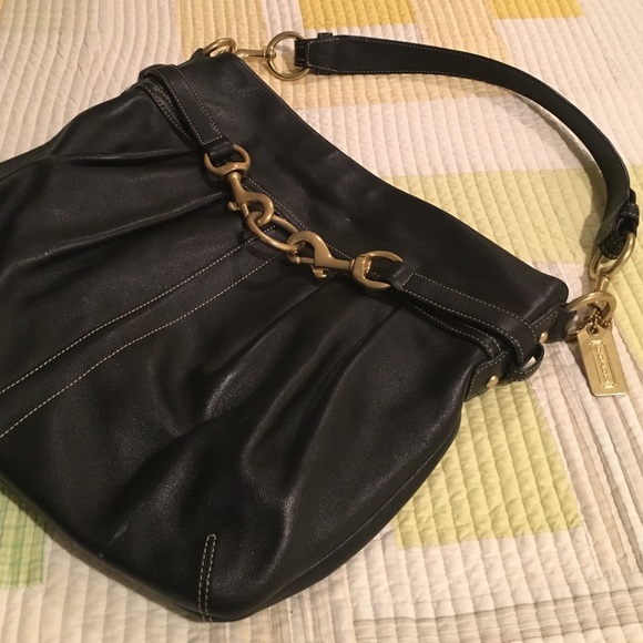 Vintage COACH Pleated Black Soft Leather Belted Hobo Bag H05S 8B15