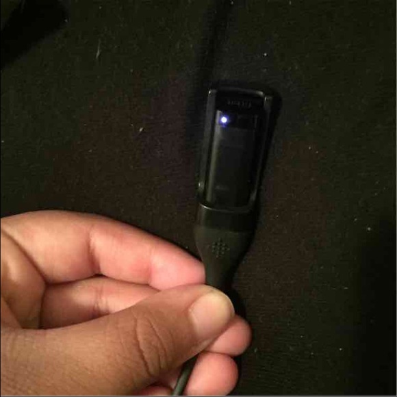 Like new fitbit! NO TRADES - Picture 2 of 3