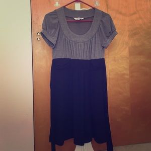 Cap sleeve shift dress