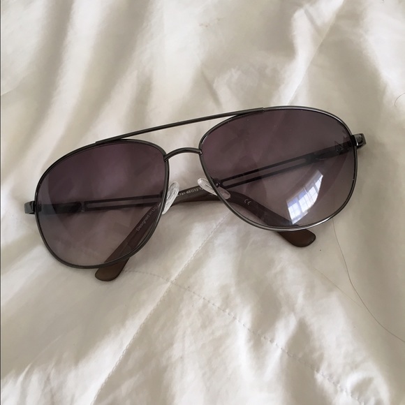 Kenneth Cole Reaction Accessories - ‼️SALE‼️Kenneth Cole Reaction Sunglasses