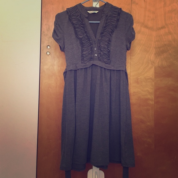 High Neck dress with ruffle detail. - Picture 1 of 3