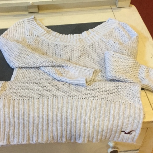 Hollister sweater, size M