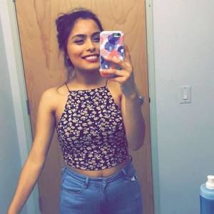 Meet your Posher, Carina