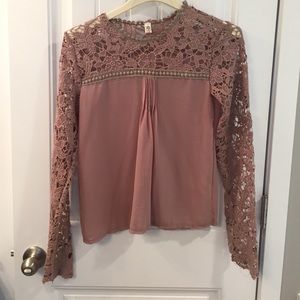 Lace sleeve top