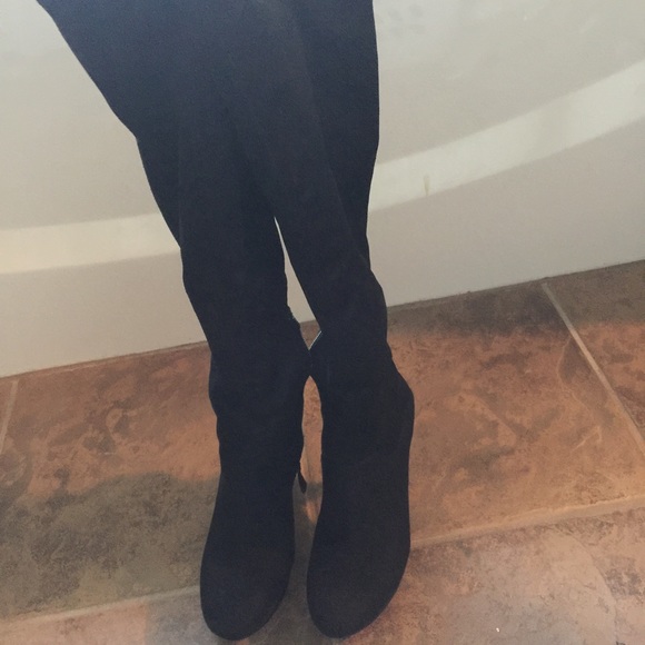 Black Guess knee high boots - Picture 1 of 4