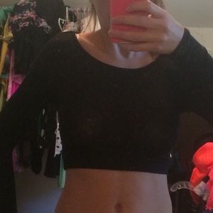 Long sleeved crop top