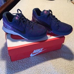 Women's Nike Running Shoes