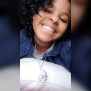 Meet your Posher, Janashia