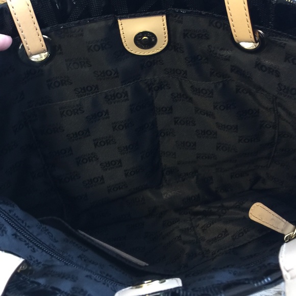 SOLD - Picture 3 of 4