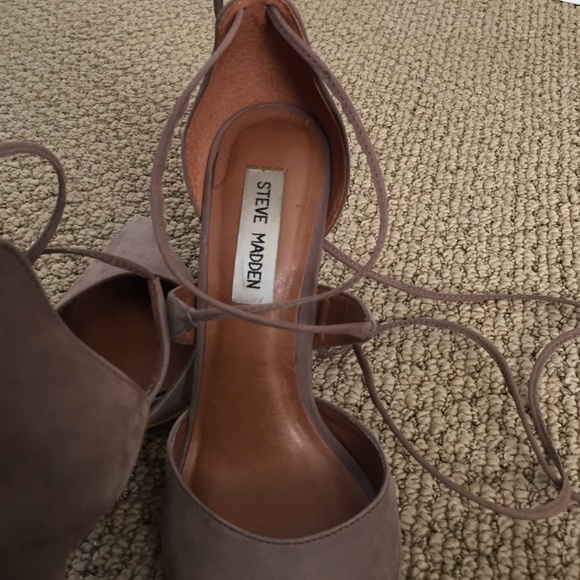 Steve Madden lace up heels - Picture 4 of 4