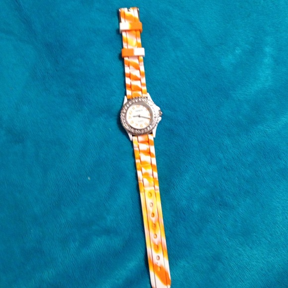 Geneva watch - Picture 2 of 4