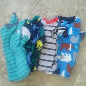 Lot of 4 Carter's Zip of PJ'S size 18 months