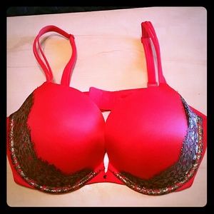 Victoria's Secret Very Sexy Push-Up Bra