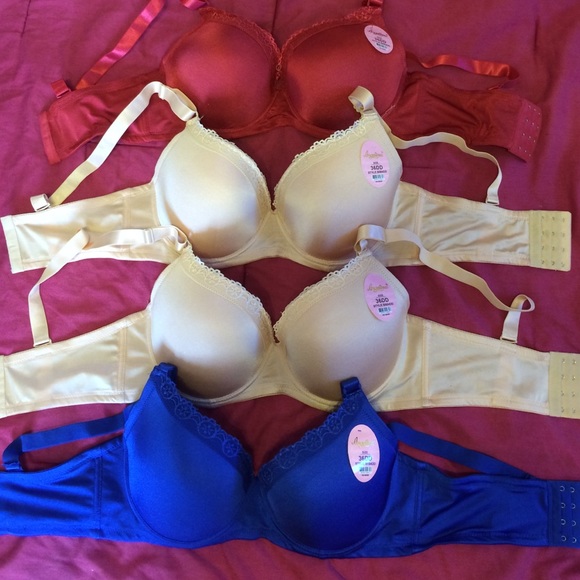 Padded, lacy 36DD bras - Picture 1 of 2